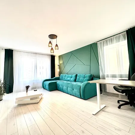 Coresi Mall Apartment