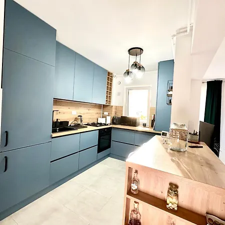 Coresi Mall Apartment *